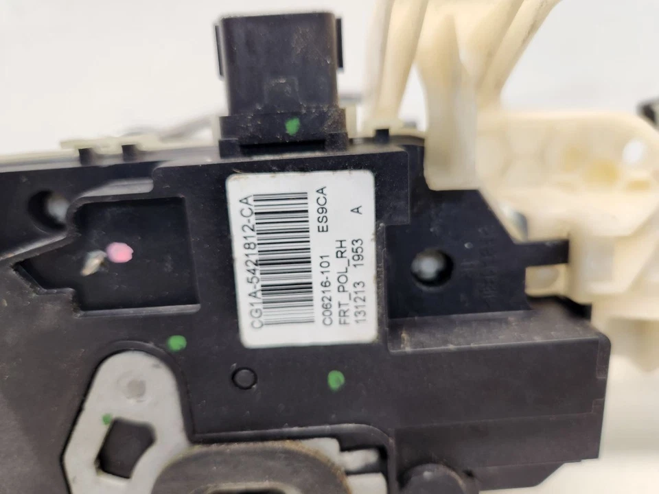 2014 Ford Taurus Passenger Right Front Door Latch - Power  - Image 2 of 4