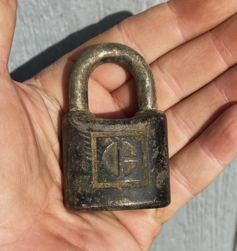 Old Vintage Caterpillar Pac-Man Lock Farm Tractor Truck Heavy Equipment Padlock - Picture 14 of 15