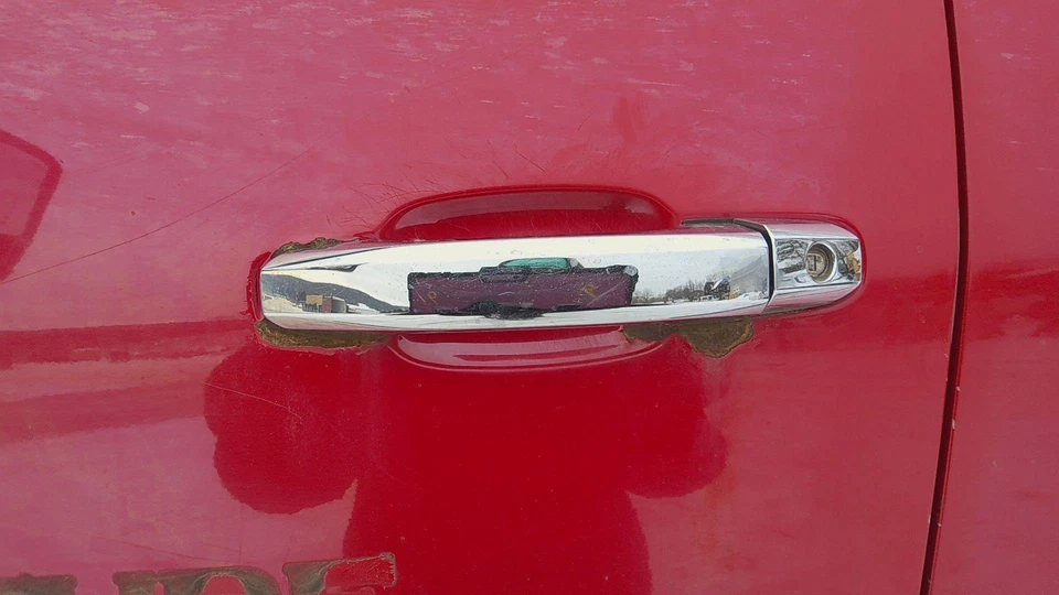 15 GMC SIERRA 3500 PICKUP Crew Cab Driver Front Doorfire Red - Image 3 of 3