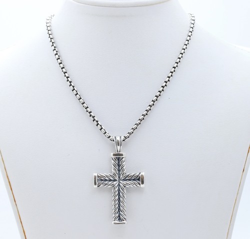 David Yurman 925 Chevron Cross Pendant 