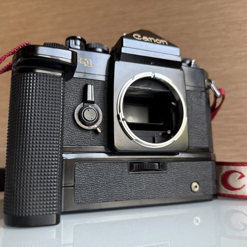 [AS IS] Canon F-1 SLR 35mm SLR Film Camera Black Body From Japan G