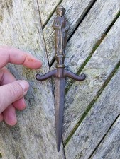 COUPE PAPIER CHASSE ANCIEN SUR LE THEME DE LA CHASSE DAGUE ANCIENNE BRONZE XIXeS