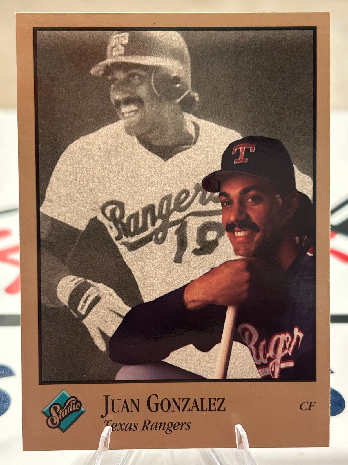 Juan Gonzalez 1992 Leaf Studio #242! 2 Card Min! See Desc!