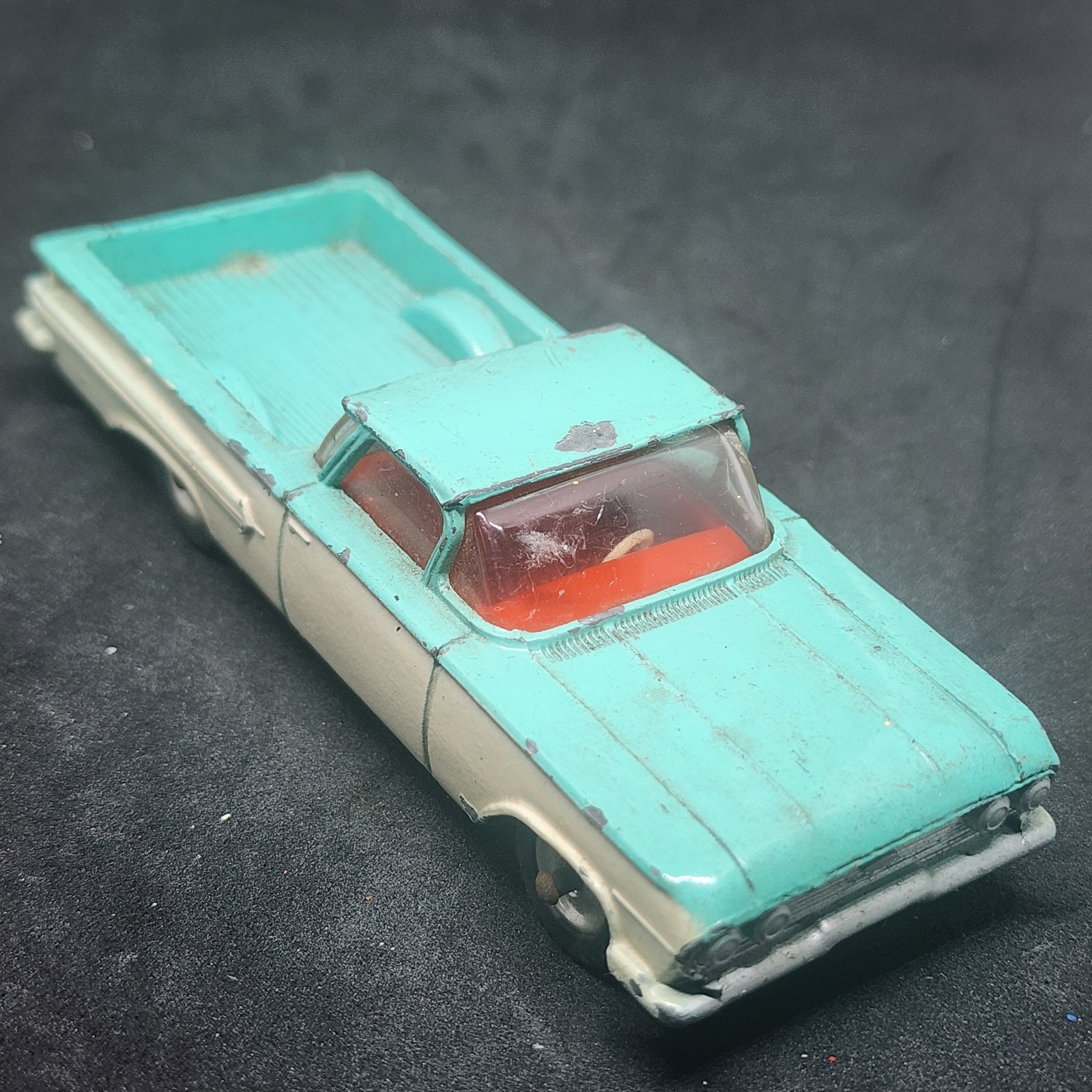 Dinky 449, Chevrolet El Camino - Free Price Guide & Review