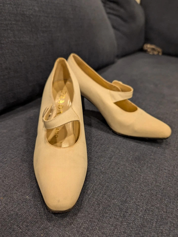 Vintage 90s White Silk Satin Prada Heels 36.5 6.5 VERY VINTAGE Y2k - Image 2 of 4