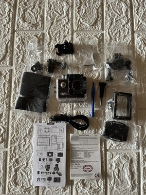 Action Kamera Ultra HD - Waterproof - komplettes Zubehör - Wie Neu