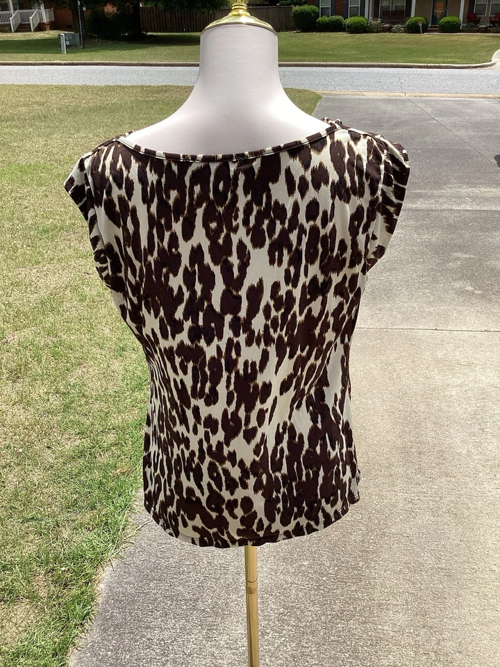 Camisa túnica drapeada sin mangas con cuello capucha estampado animal Grace Elements talla L Foto 3 de 4