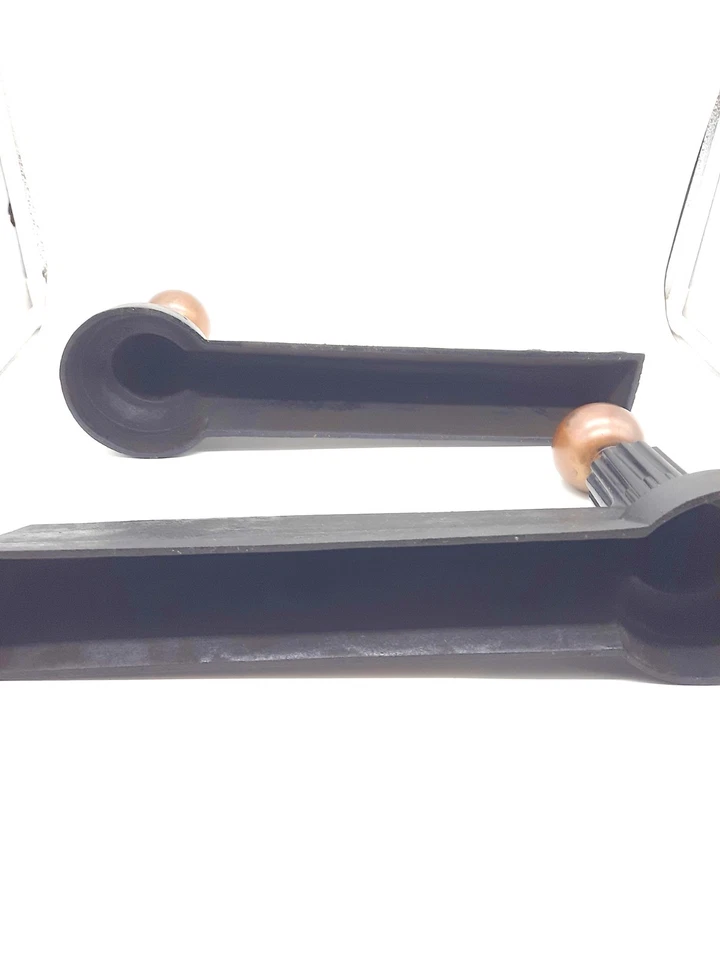 Paire de Chenets Ancien en Fer Forgé et bronze ou laiton, Cheminée Chenet - Photo 3/4