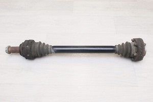 BMW E60 E61 E63 E65 525d 530d 645i 650i 730d  Antriebswelle Gelenkwelle 7521630