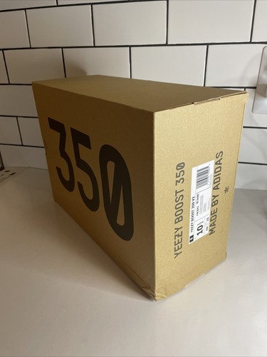 yeezy sneaker box