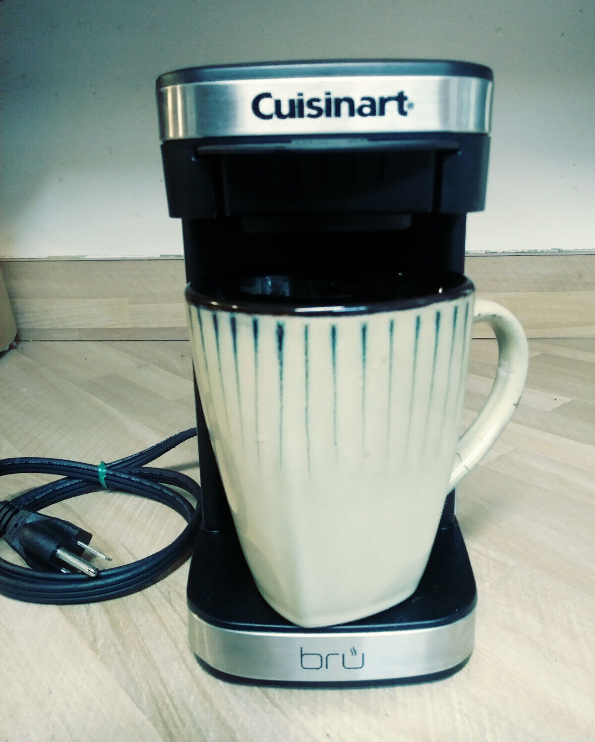 Cuisinart W1CM5SX BRU 1 Cup Pod Coffee Maker - 120V 450watt CL324-21