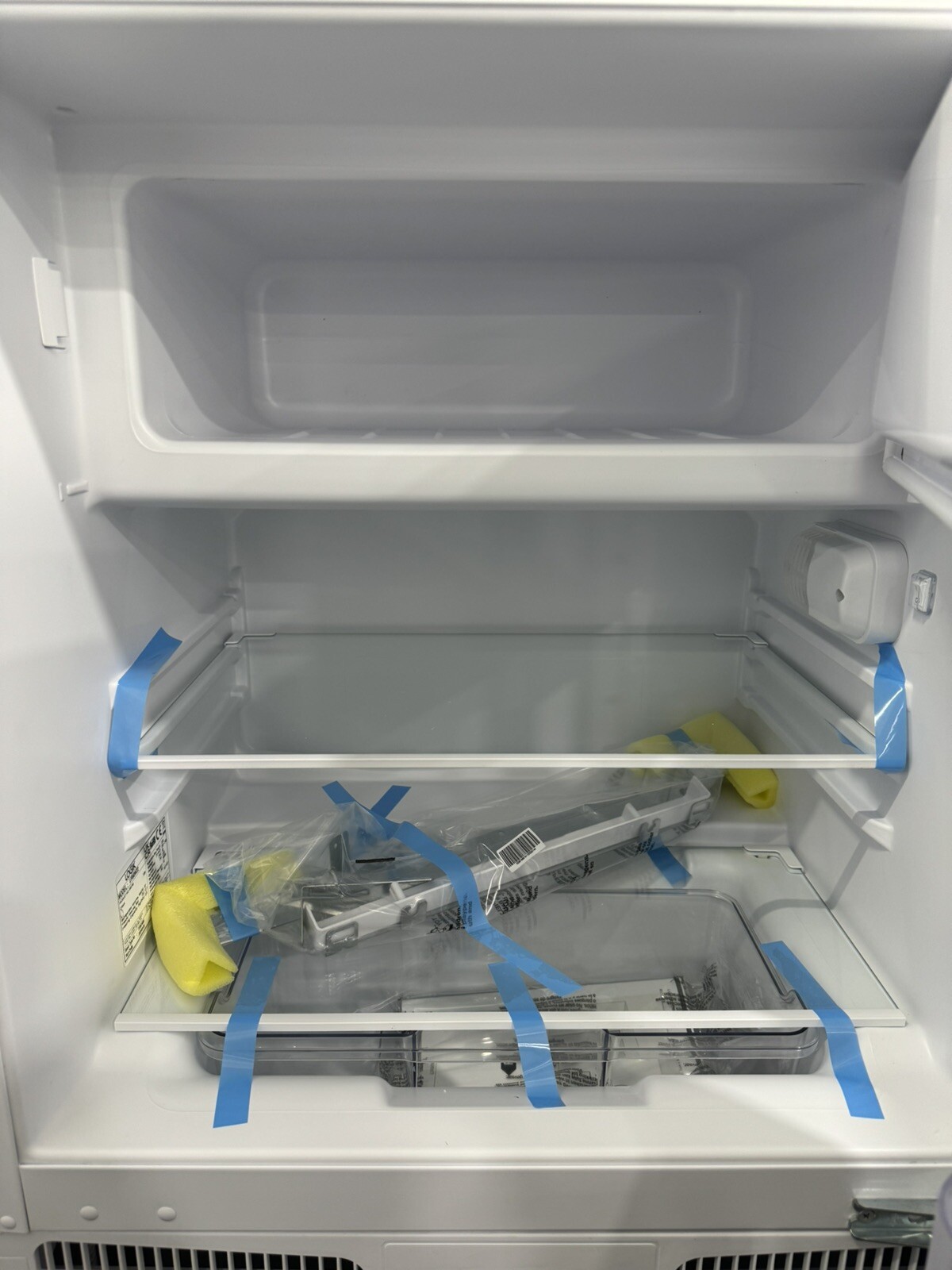 LOGIK LIR60W22 Integrated Undercounter Fridge Fixed Hinge eBay