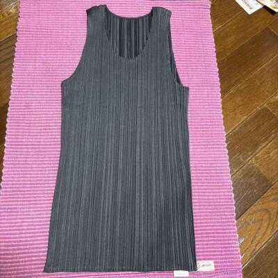 ISSEY MIYAKE PLEATS PLEASE Pleated Tank Top Sleeveless Tops Gray