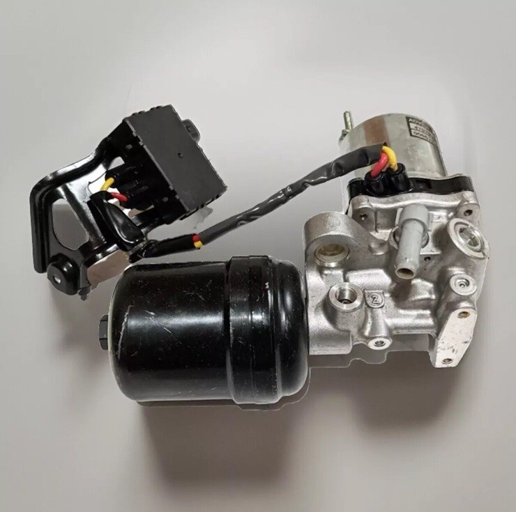 2013 - 2017 Toyota Camry Avalon Hybrid ABS Brake Booster Actuator  