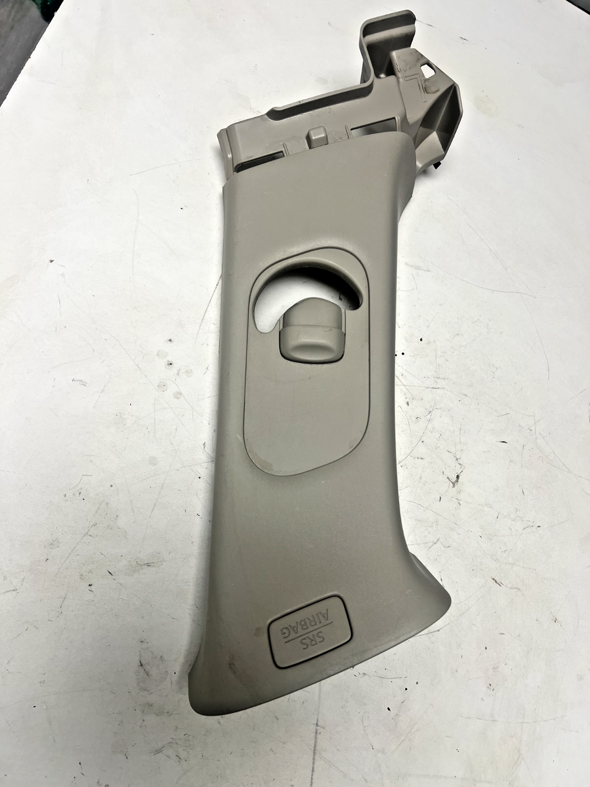 2013-2020 NISSAN PATHFINDER/QX60 REAR LEFT SIDE UPPER C PILLAR TRIM COVER PANEL