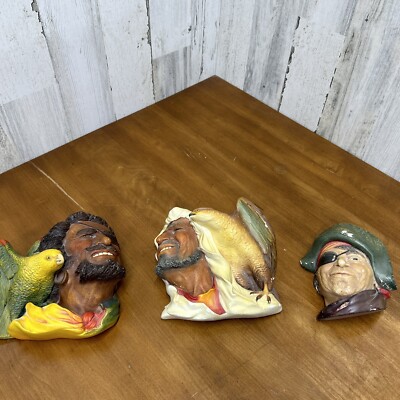 Vintage Bossons Chalkware Head Buccaneer Pirate W/Parrot Desert Hawk
