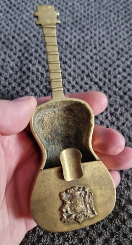 OLD VINTAGE BRASS ASHTRAY GUITAR - Imagen 11 de 13