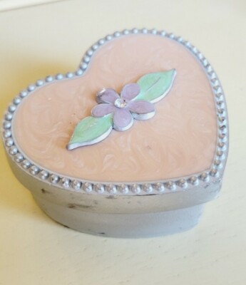 Trinket Box Meryl Waltz Heart shaped PEACH Jewelry Gift Giving WITH FLOWERS