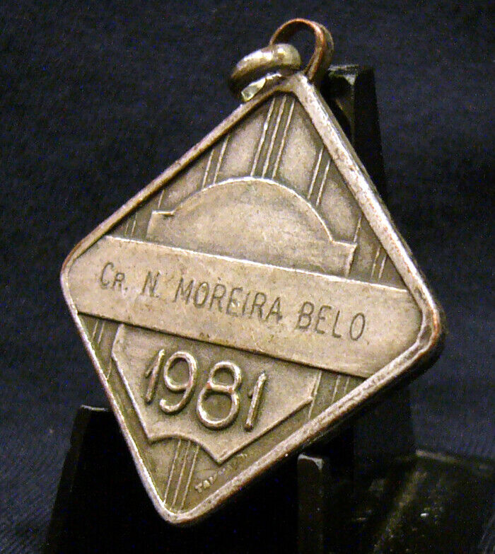 URUGUAY 1980 "JOCKEY CLUB MONTEVIDEO" HORSE RACING TURF DESIGN,  MEMBER MEDAL