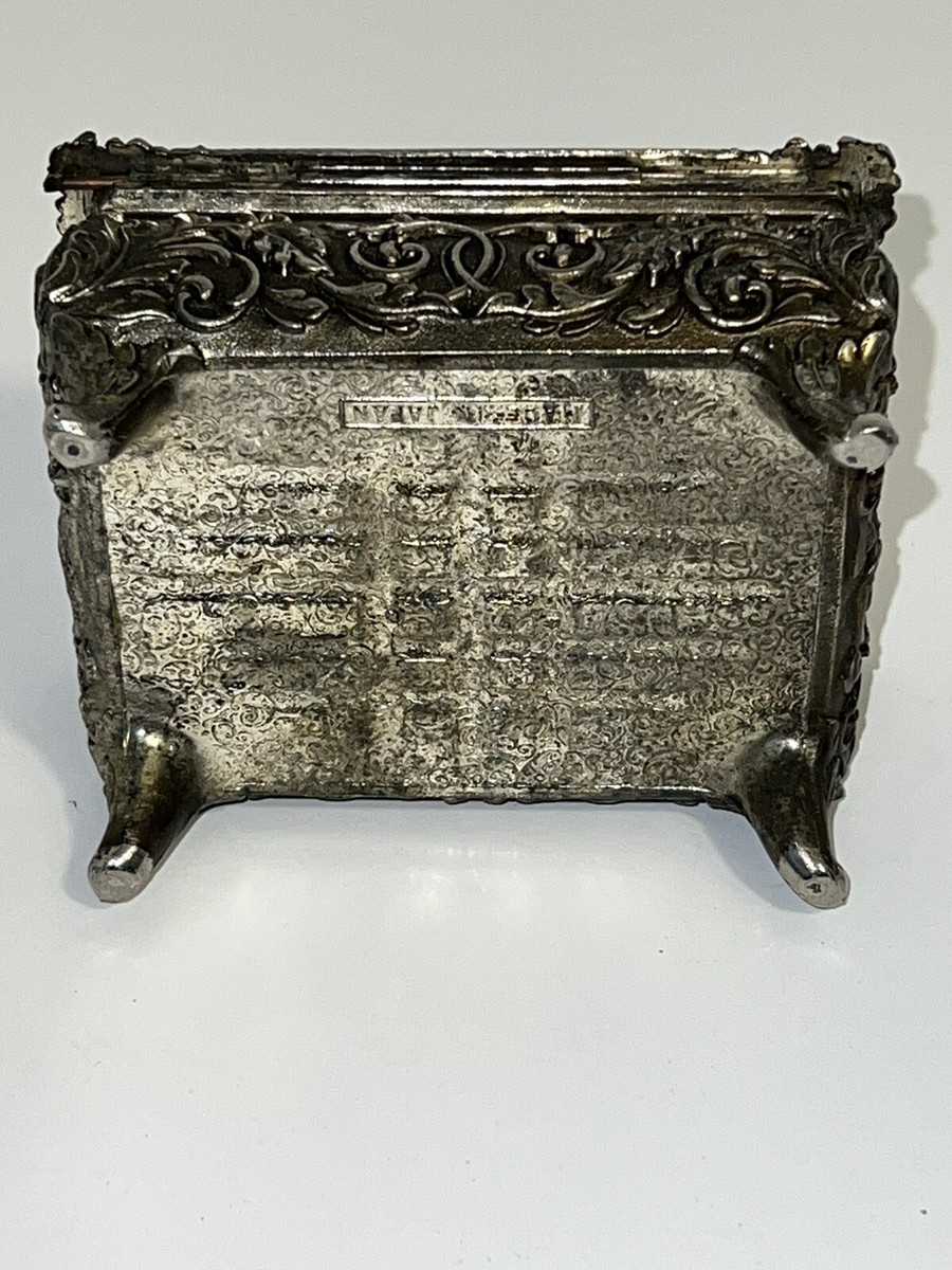 Vintage Trinket/Jewelry Box Silver Metal Colonial Scene Footed