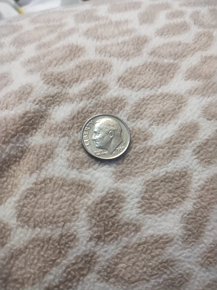 1990-P Roosevelt Dime--Edge Error - Image 3 of 4