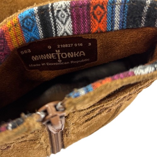 Stivaletti Minnetonka donna 9 marroni scamosciati Dixon fibbia frange boho western - Foto 2 di 9