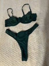 VTG Beautiful Green Satin Bra With Flower Embroidery And Panties Set Size L