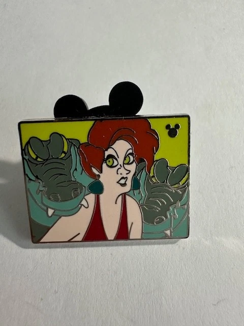 DLR Madame Medusa Brutus and Nero Villains with Pets Hidden 2009 Disney Pin F2