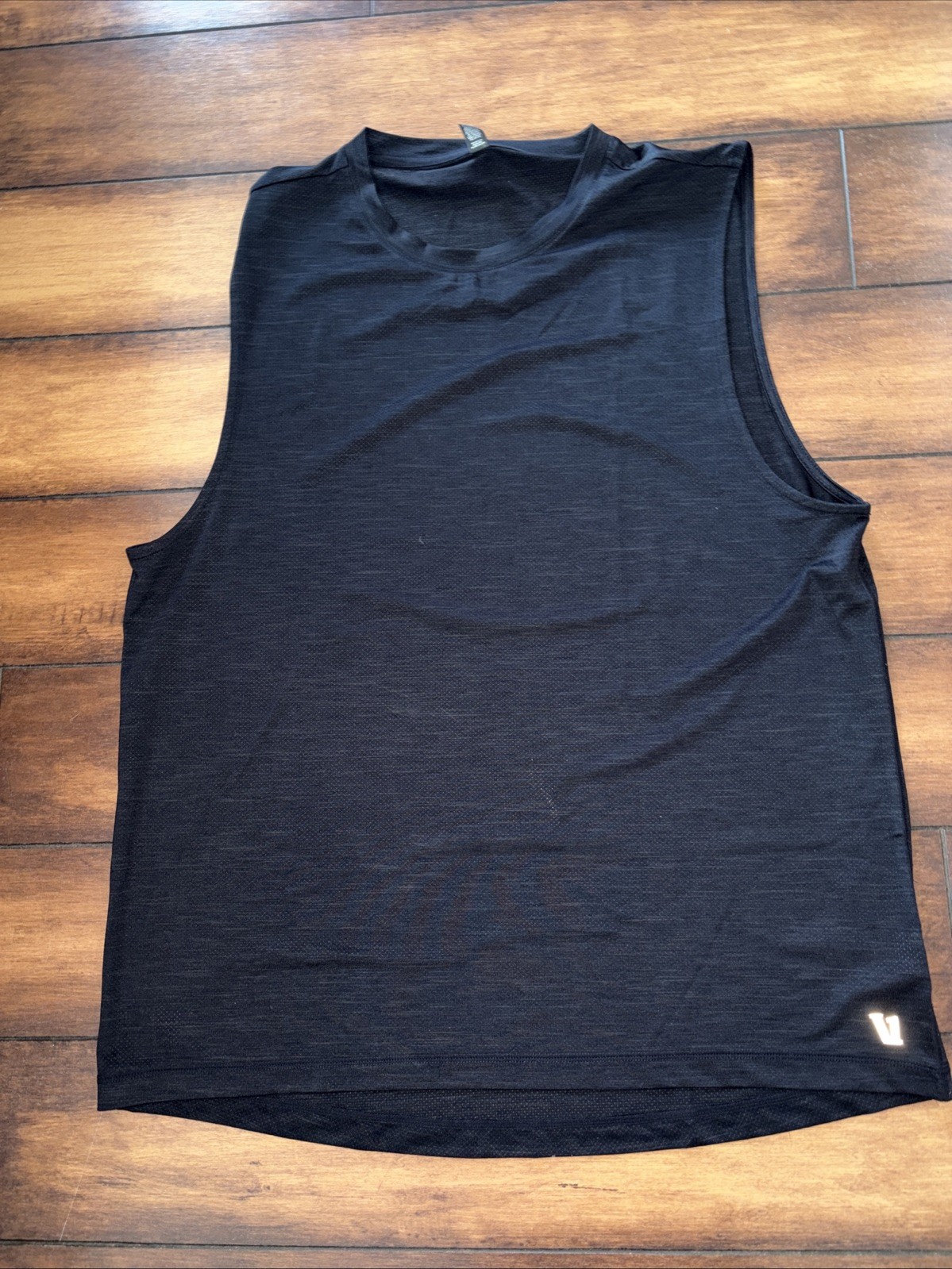 Vuori Men’s Sleeveless Zephyr Muscle Tee Tank Top V167 Black Size XLarge