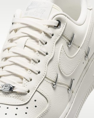 NIKE Women's Air Force 1 '07 LV8 IV4727-133 Sail Sail Metallic
