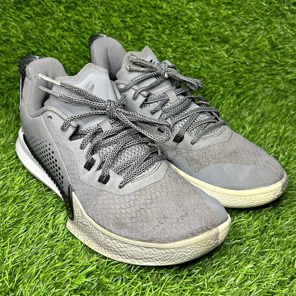 Nike Mamba Fury Cool Grey Basketball Shoes KOBE Size 7.5 