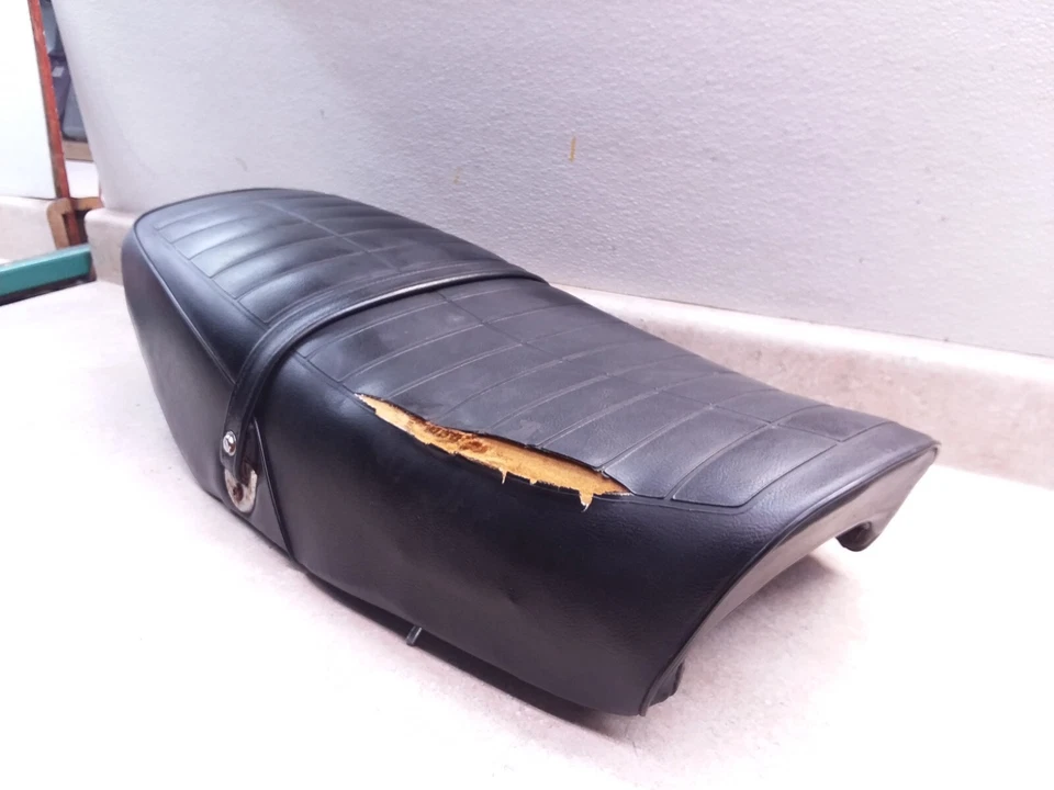 Asiento Kawasaki 400 KZ KZ400 (KZ400B) OEM 1979 DE COLECCIÓN ANSI-B155 Foto 4 de 4