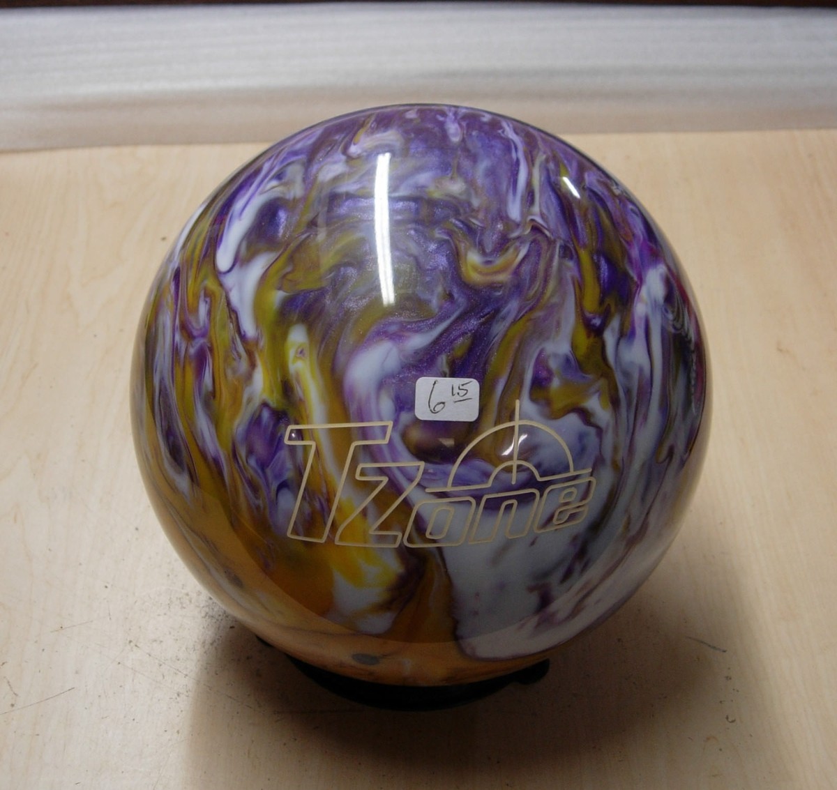 6# 15oz Former Display Bowling Ball Brunswick T ZONE GROOVY