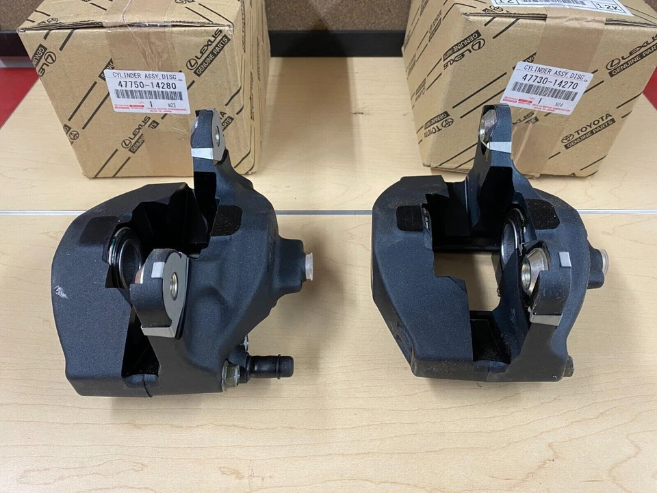 OEM 1993-1998 TOYOTA MK4 SUPRA 3.0L TURBO REAR BRAKE CALIPERS QTY 2 - Image 3 of 4