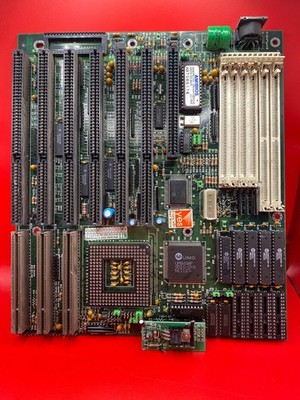 UMC 940902A Slot 1 Motherboard SKU 1539