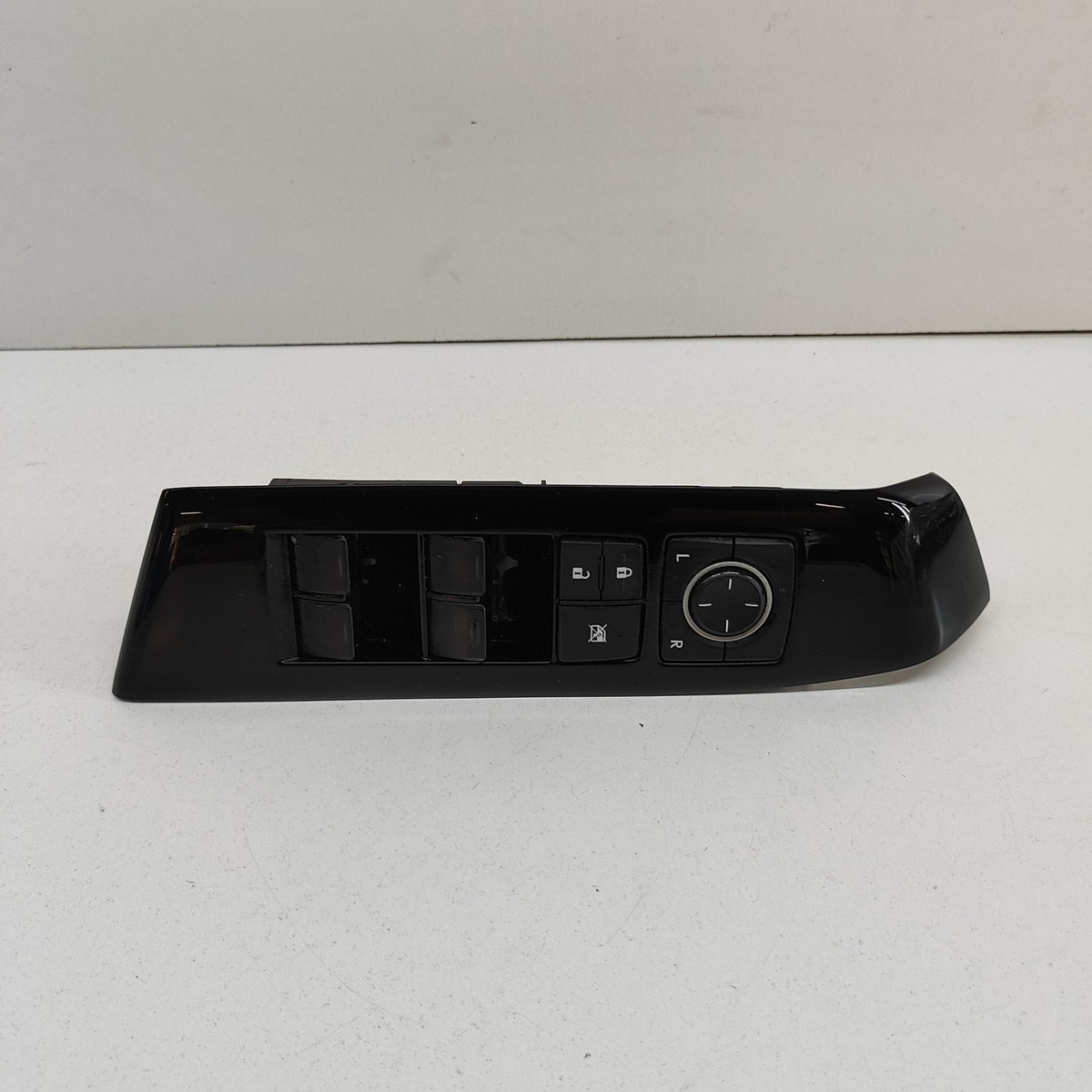 ‪k LEXUS GS L10 Front Right Door Window Switch 74231-30350 2014