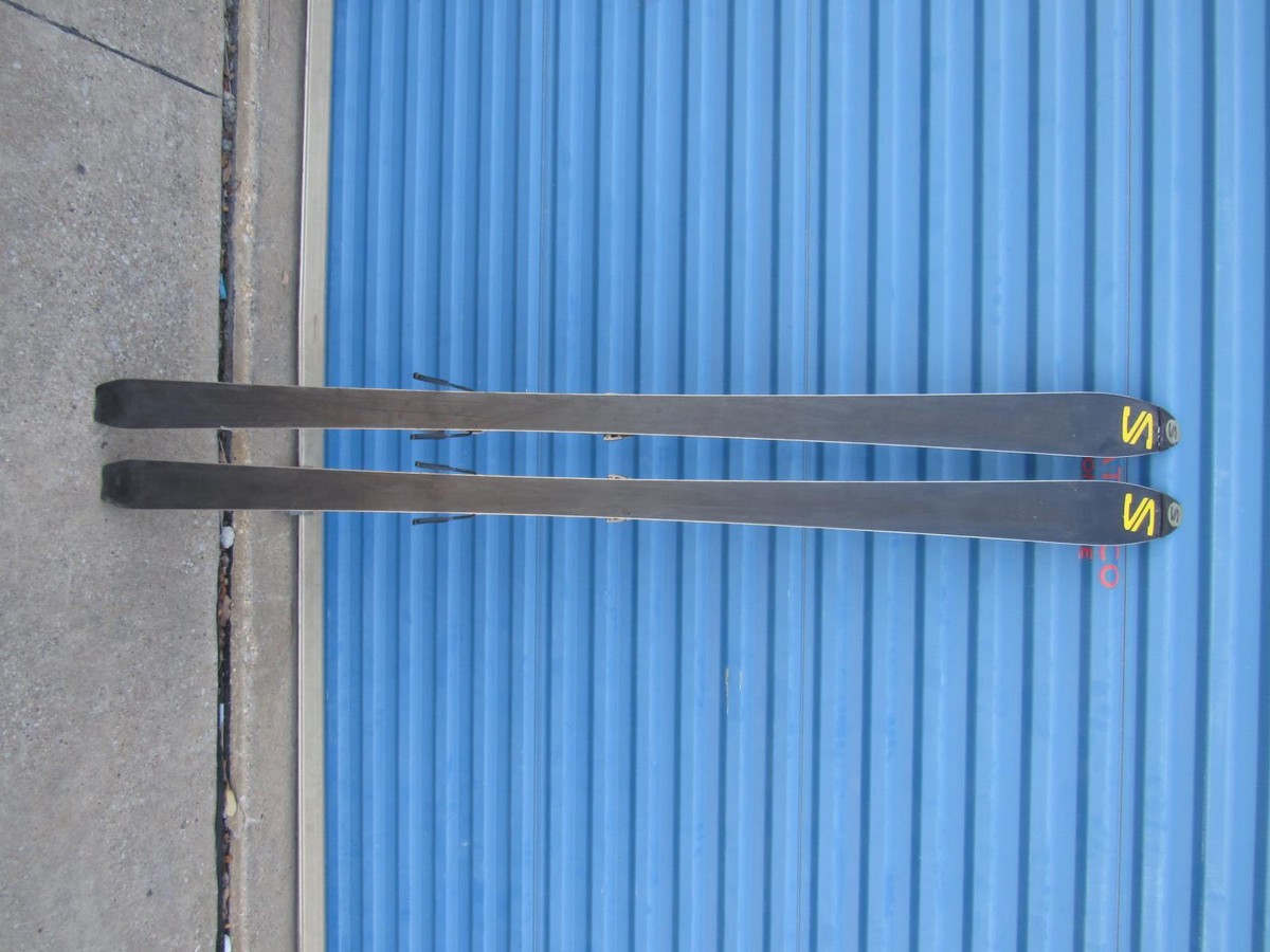 Salomon Axendo 9 Adult Skis Oversized w/ Salomon Pulse Bindings