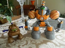 Fisher Price Planet Heroes 2007 Gustas & Dog Companion