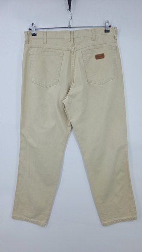 Wrangler Men’s Indiana Needlecord Jeans Size W36" x L30" Biege - Picture 2 of 12