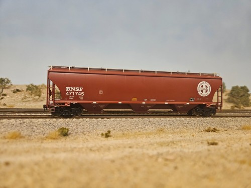 Tolva cubierta Trinity escala HO Athearn Genesis BNSF #471745 | Condition: Used