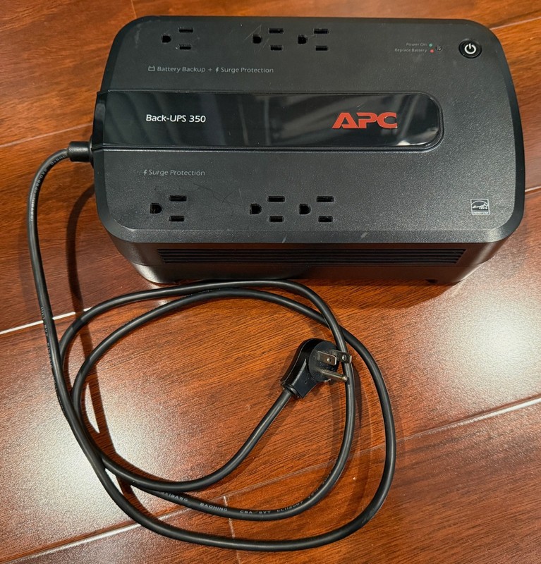 APC Back-UPS BE350G 6 Outlets Battery Backup Surge Protector WITH NEW BATTERY