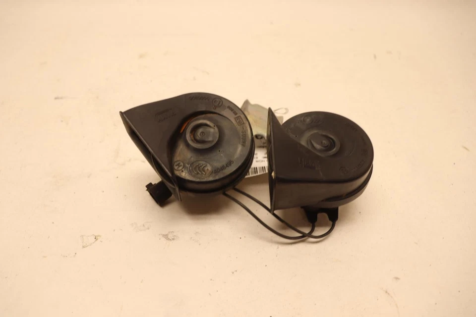 Ford Edge 2007-2014 tono bajo y alto bocina tono alarma sirena señal par OEM Foto 2 de 4