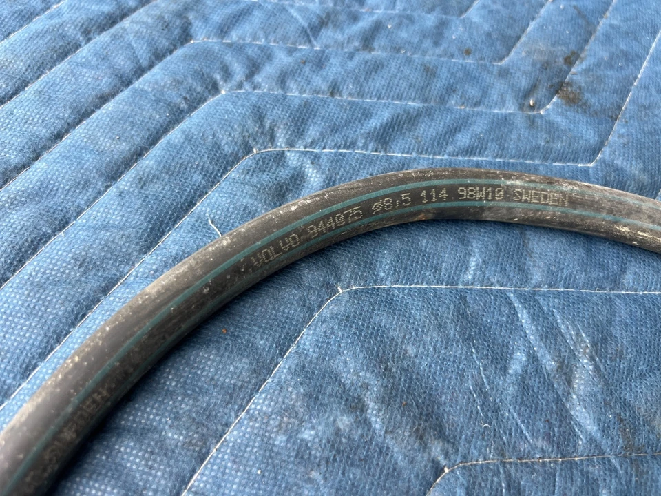 Volvo S70 V70 XC EVAP 1998-2000 bote de vacío respirador 9135805 OEM #3165EM Foto 4 de 4