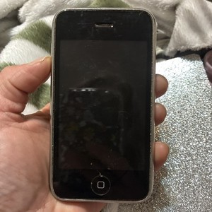 Rarity Collector's Item - Sealed iPhone 3GS 8GB Black - Never opened