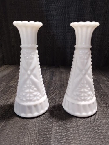Vintage Set  Anchor Hocking Milk Glass Bud Vases Flower White Stars And Bars 6”