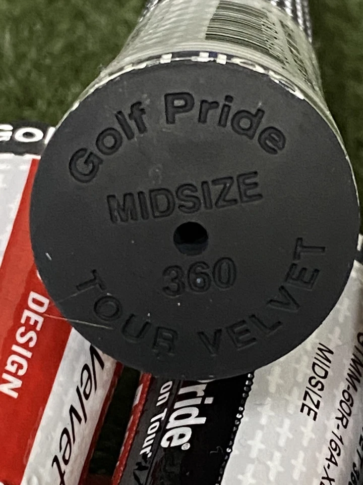 BRAND NEW 13 Golf Pride Tour Velvet 360 Black/White Midsize Golf Grips - Image 3 of 3