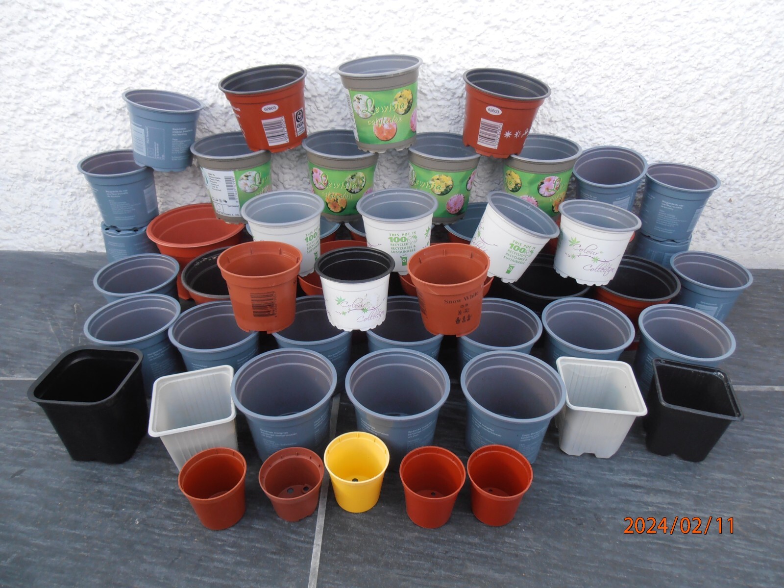 Assorted Plastic Plant Pots eBay