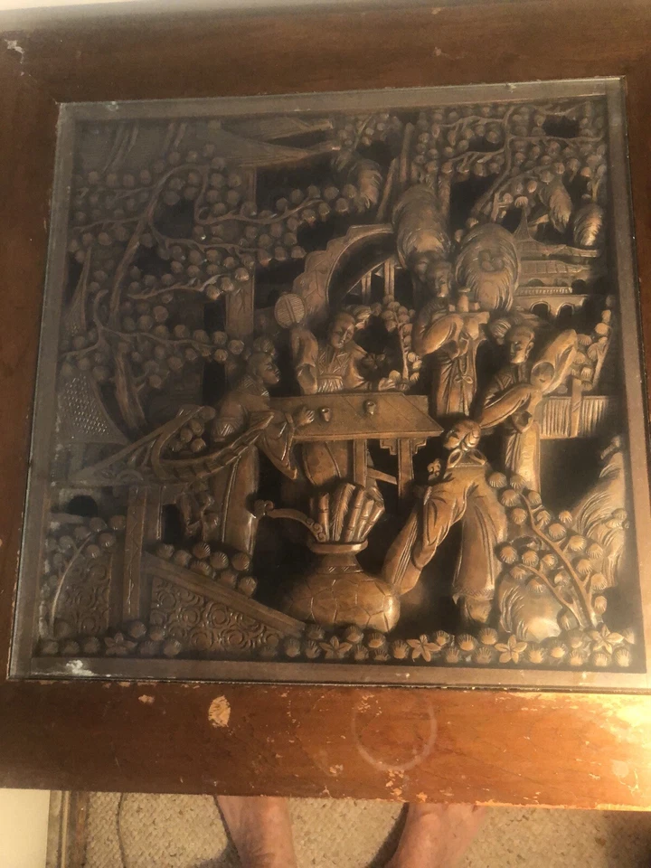 Mueble de noche antiguo único muy fino tallado a mano. "24"" de ancho 23"" de alto"  Foto 2 de 2