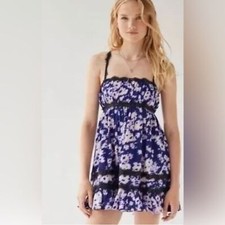 Urban Outfitters Eliana Blue Floral Mini Strappy Back Babydoll Dress SIZE M