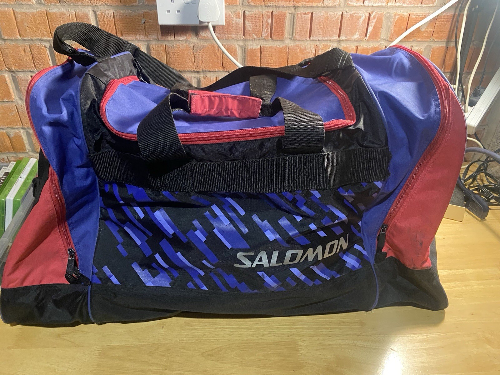 Borsa da sci grande Salomon Club vintage. Condizioni Gd. Rosa nero blu.